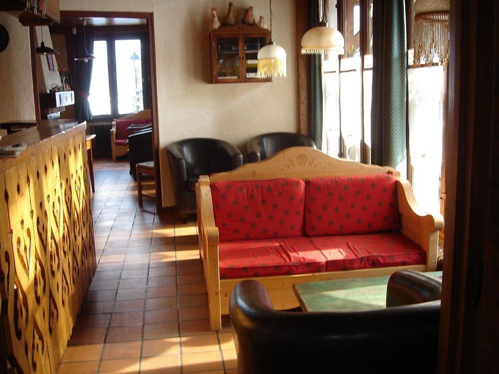 Le Morillon Hotel Exterior photo